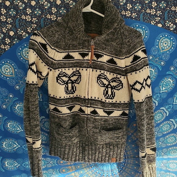 NWOT ARITZIA / TNA Sea to Sky Sweater Sz S - Picture 1 of 10